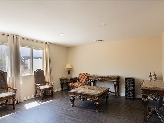 5th image of 3069 Gazania Dr