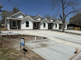 1606 W 5th St #1, Caldwell, TX 77836