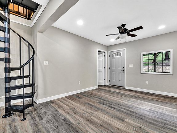 4th image of 3018 Idlewild Blvd NE