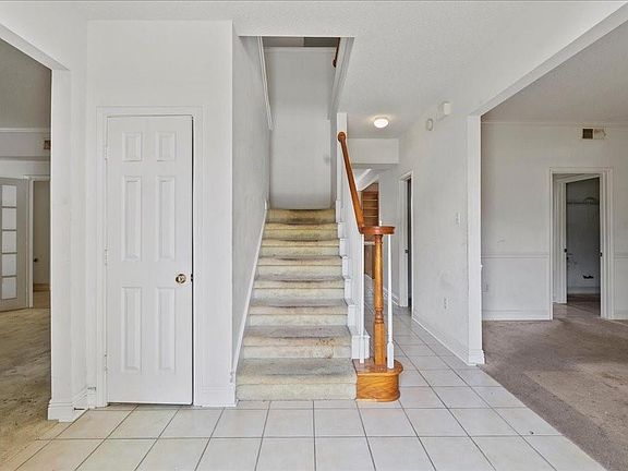2nd image of 1008 Cherie Ln