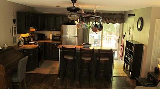 4th image of 18 Ballou Ave #B