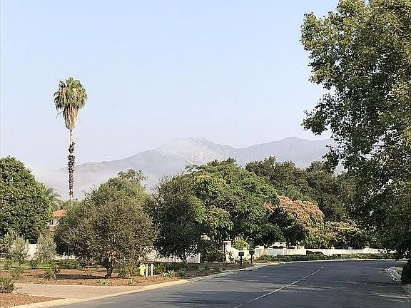 3rd image of 12096 Linda Flora Dr