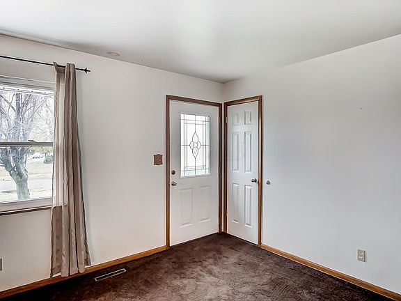 4th image of 4148 Atlanta Dr