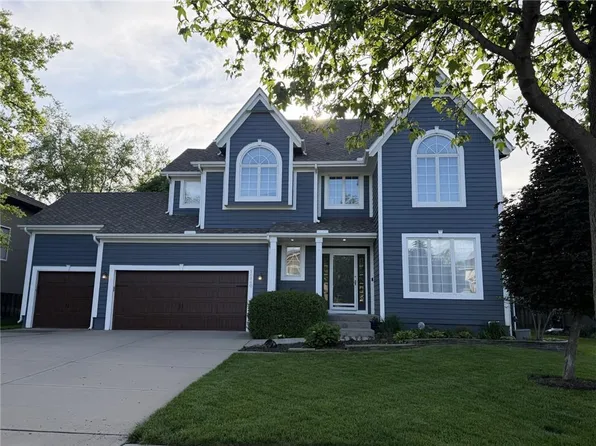 16140 S Brookfield St, Olathe, KS 66062