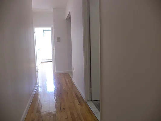 Rented by L.Nelson & Associates | media 7