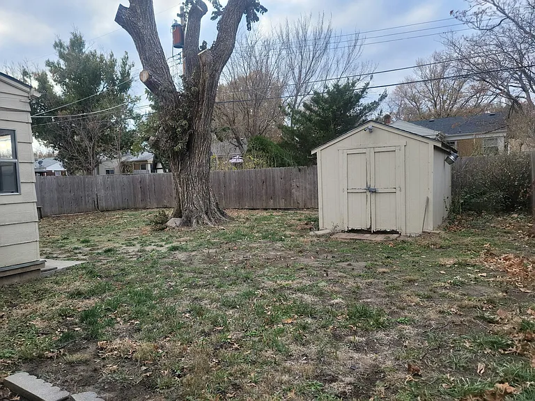 2109 S Parkwood Ln — Photo 6
