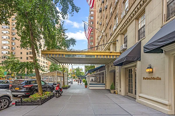 Sold by Compass | media 7