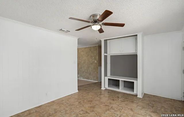 5231 Silvertip Dr — Photo 3