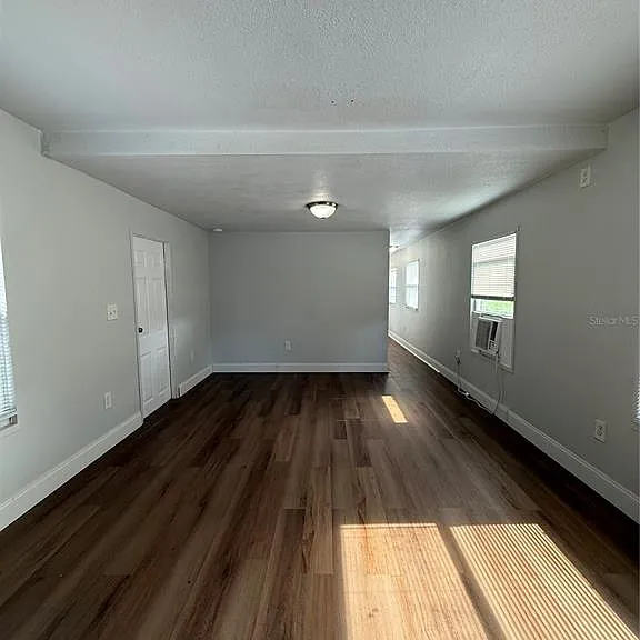 37412 Carringer Rd #37412 — Photo 3