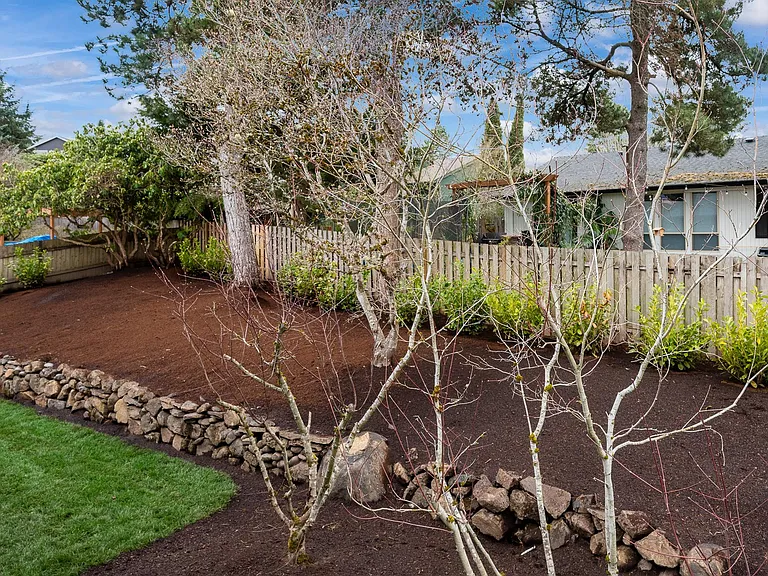 2418 Saddle Ct — Photo 33