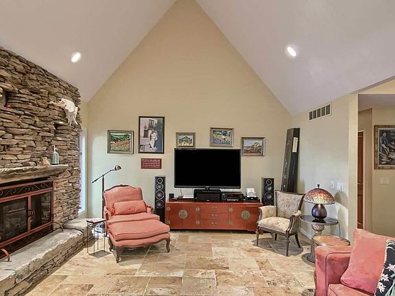 4th image of 6530 Baywoods Dr