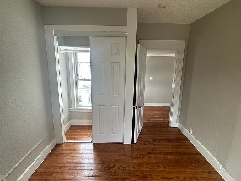 24 Auburn St #1 — Photo 2
