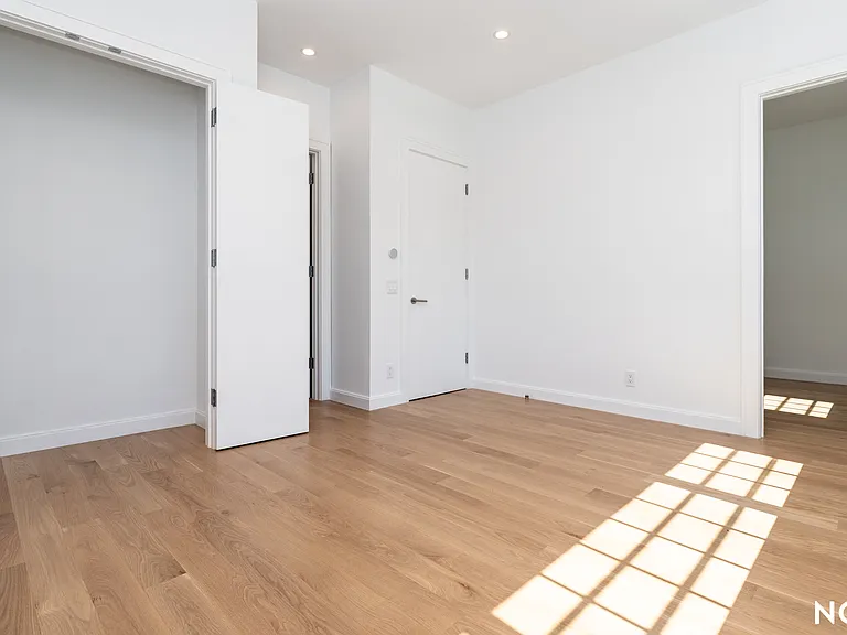 166 Eckford St #3 — Photo 23