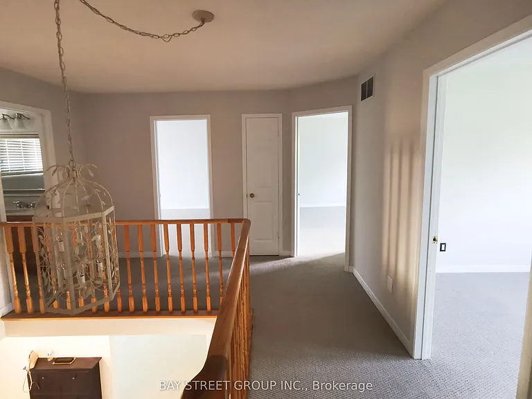 2034 Oxford Ave — Photo 12