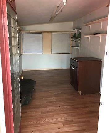 4th image of 27551 Nevada St