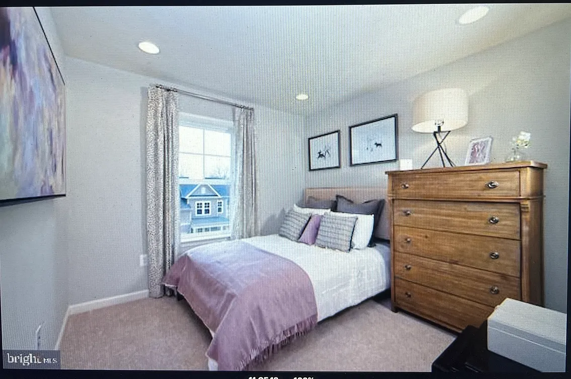3 bed, 1930 sqft, $3,380 — Photo 2