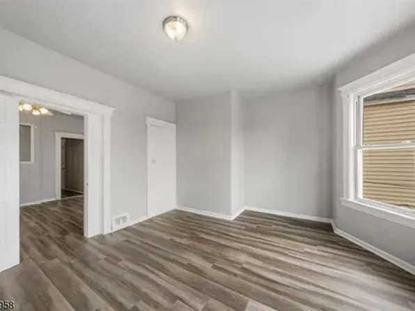 107 Randolph Avenue image 1 of 10