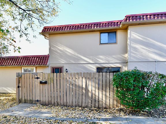 2nd image of 2777 Del Prado Dr #C