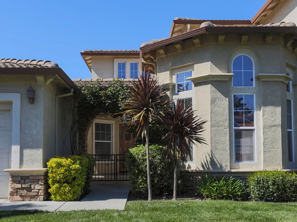 1st image of 3380 Swallows Nest Ln