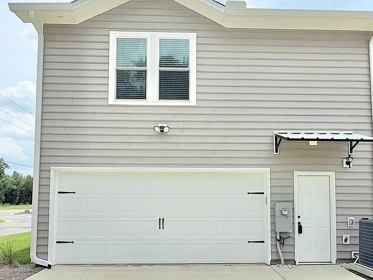 5031 Peach Dr — Photo 16