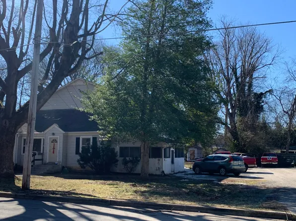 621 Crestland Ave #C, Murfreesboro, TN 37130