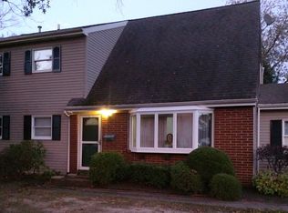 40 Matthew Dr, Hamilton, NJ 08690