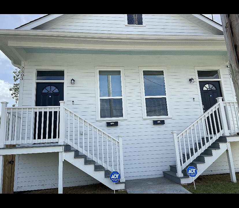 1st image of 2303 Desire St