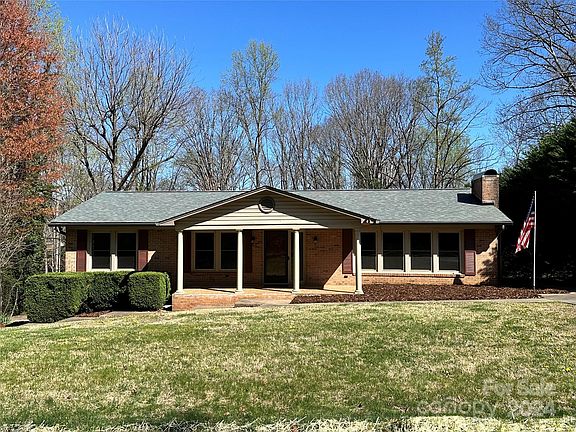 2nd image of 3191 Holly Hills Ln