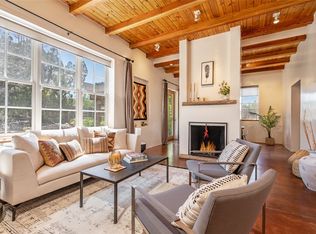 9 Corte Corazon, Santa Fe, NM 87506
