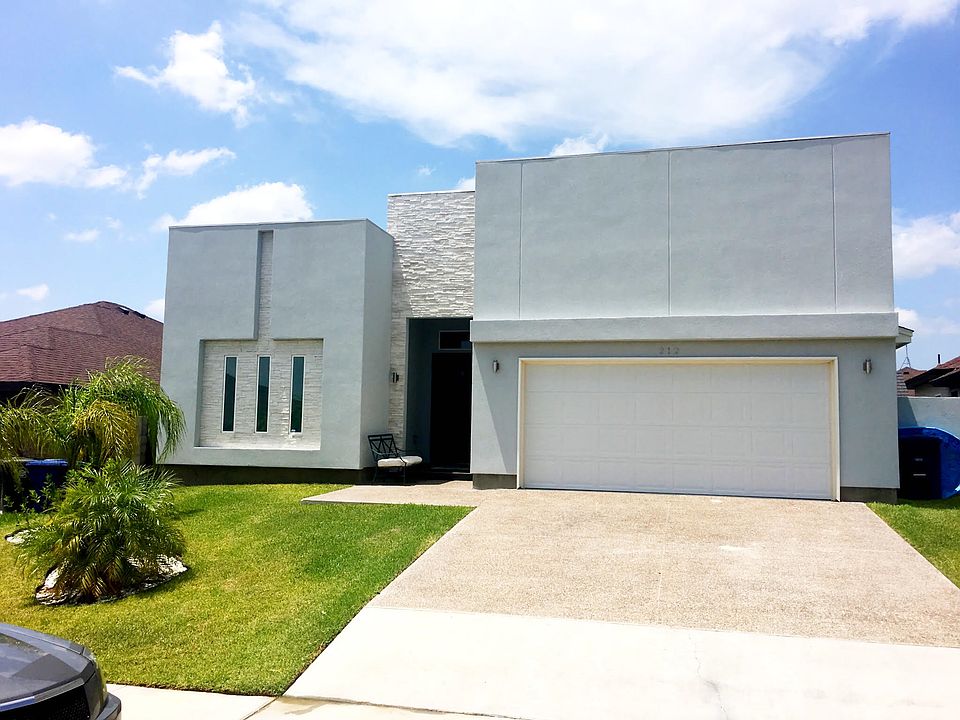 1st image of 212 Majestic Palm Dr