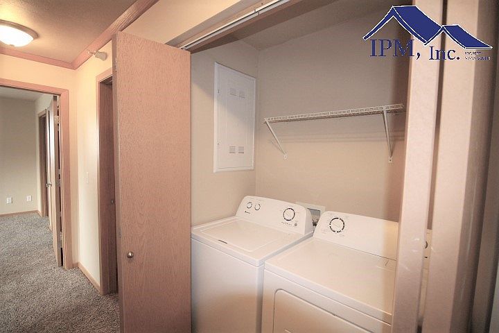 6 1608 20thAVENW 202