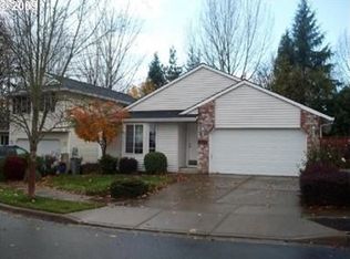 21241 SW Houston Dr, Sherwood, OR 97140