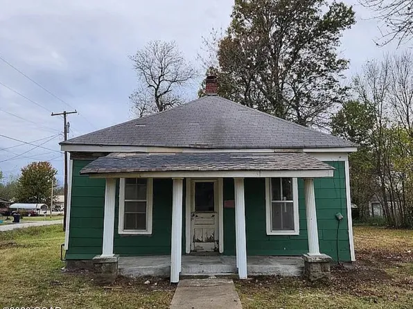 939 Wyandotte Ave, Baxter Springs, KS 66713