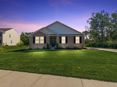 2340 Scenic Hollow Dr, Grand Blanc, MI, 48439