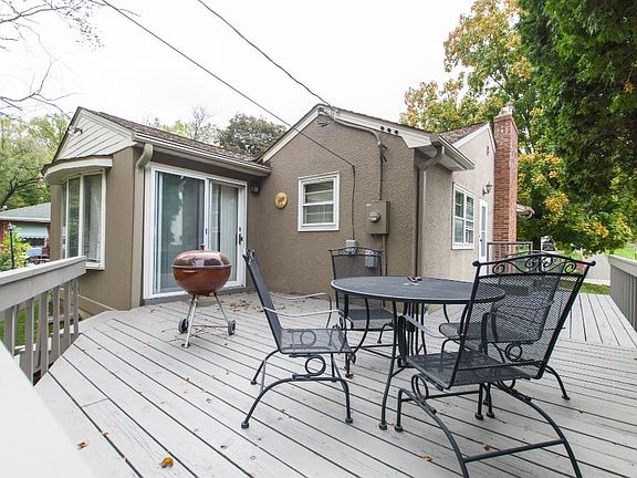 4th image of 2057 Nebraska Ave E