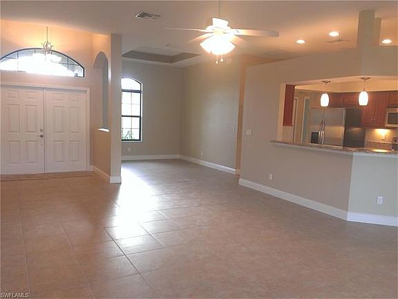 5th image of 618 SE 10th Pl