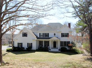 6 School House Rd, Sagamore Beach, MA 02562