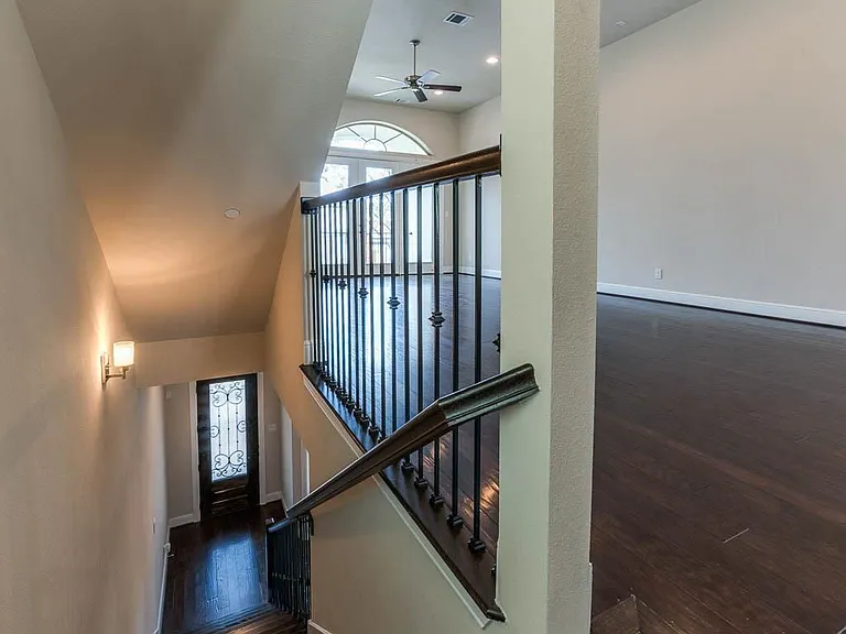 4009 Lillian St — Photo 7