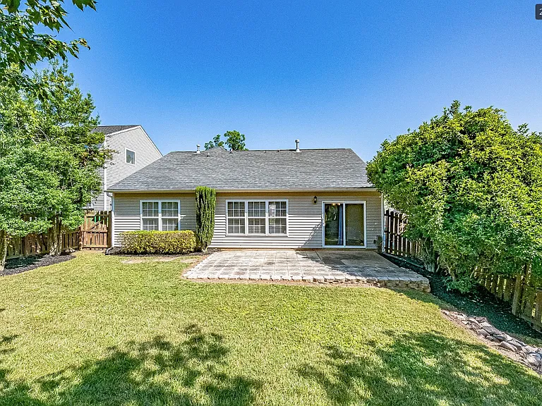 12819 Slade Castle Ct — Photo 2