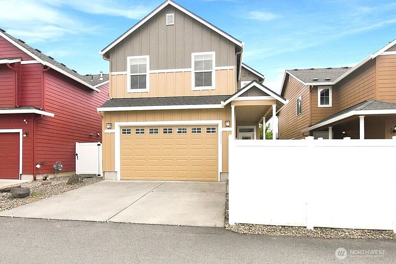 2nd image of 1210 SE 7 Street