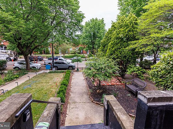 3rd image of 1437 E Capitol St SE APT B