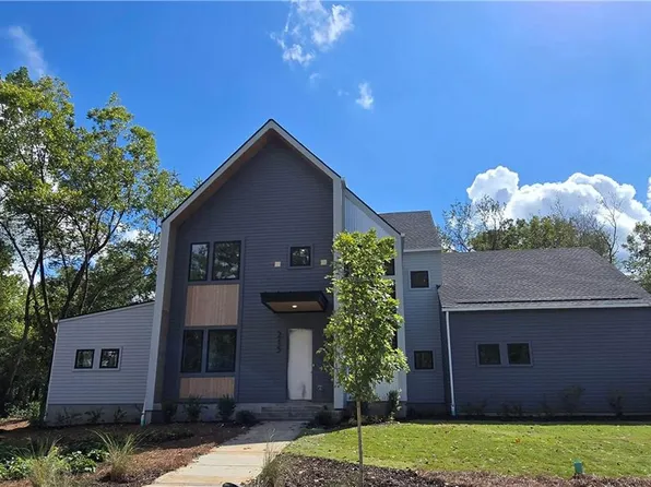 215 Winterberry Way, Roswell, GA 30075