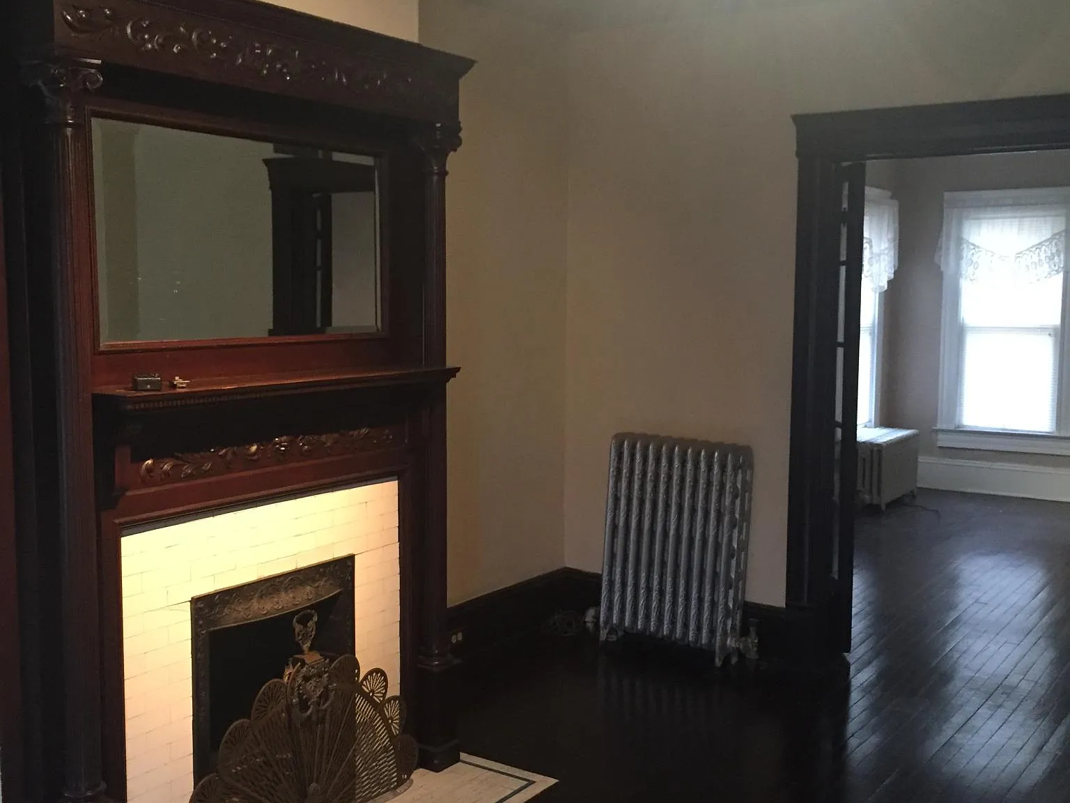 2253 Grandview Ave — Photo 1