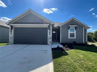 9304 N Coventry Ave, Kansas City, MO 64154