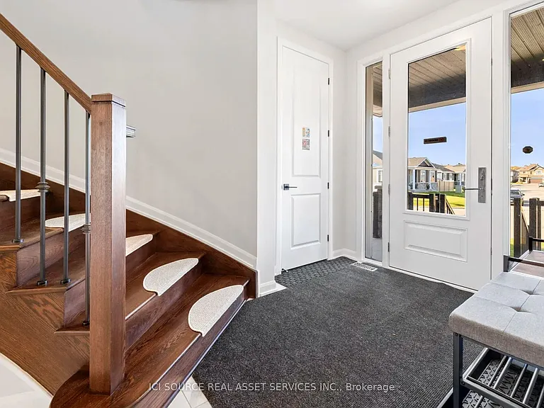 733 Coast Cir — Photo 4