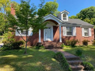 325 Valley Rd, Fayetteville, NC 28305