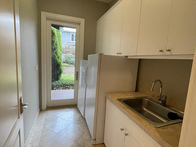 2428 62nd Ave SE — Photo 8