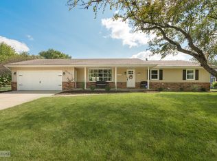 25333 W Willow Dr, Plainfield, IL 60544