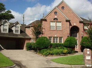 7019 Mickwayne Ct, Houston, TX 77069