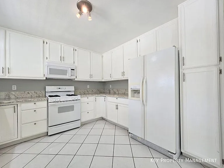 4613 Fireside Ln — Photo 9